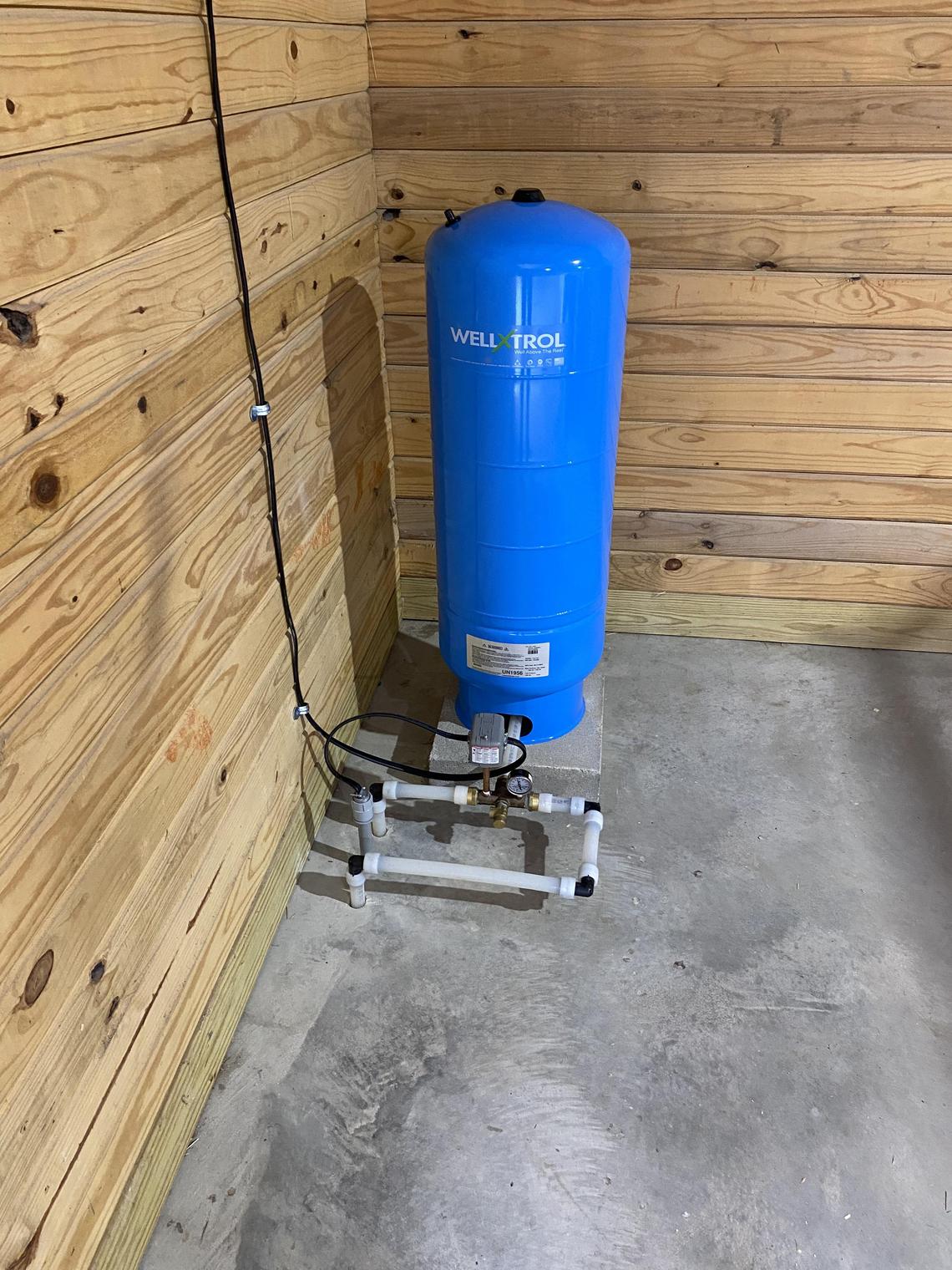 Compact Tank Set for Stock Well